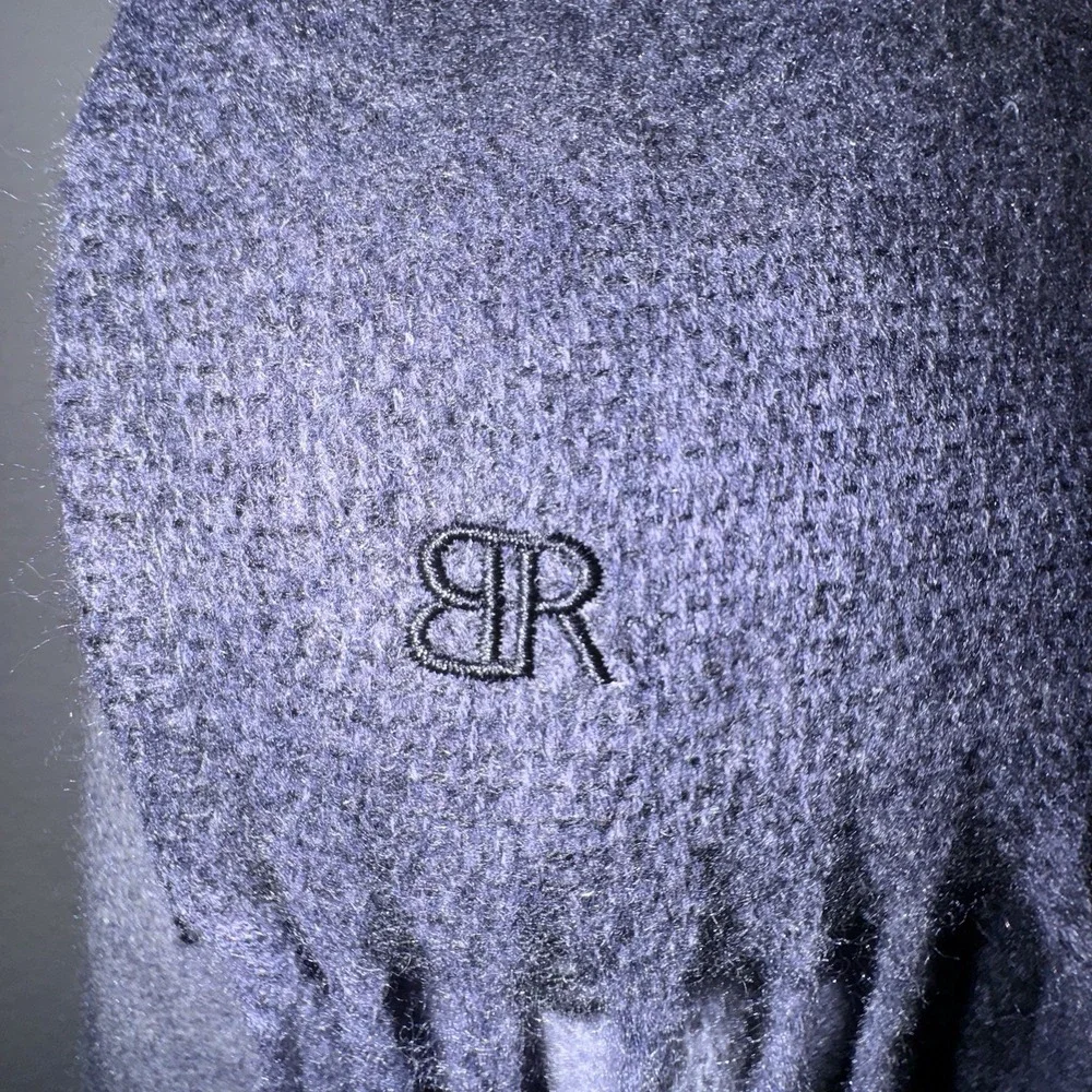 Banana Republic Cashmere Blend Wrap‎ Soft Plaid Fringe Black Gray One Size NWT